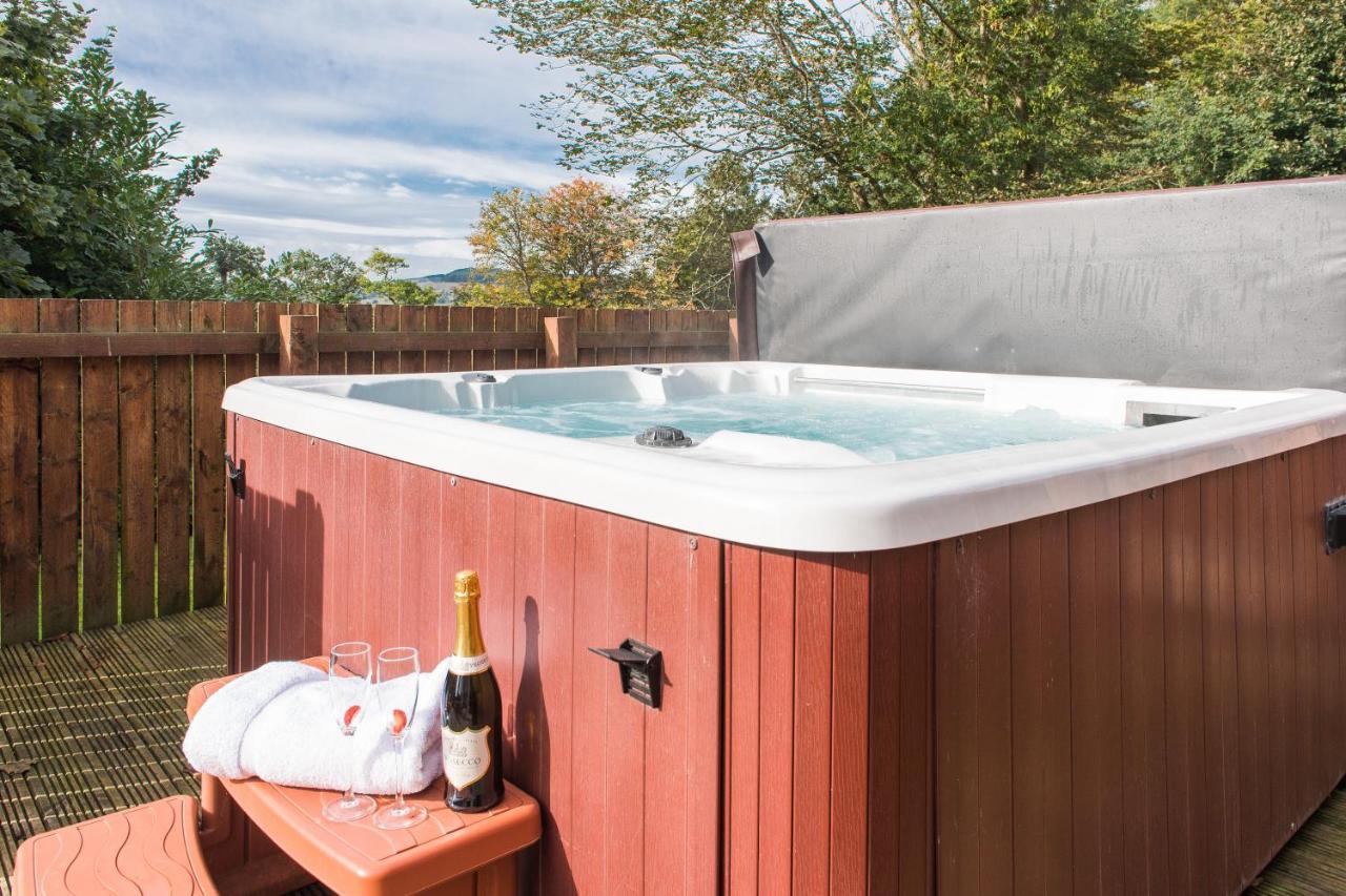 فيلا The Granary With Hot Tub Forgandenny المظهر الخارجي الصورة